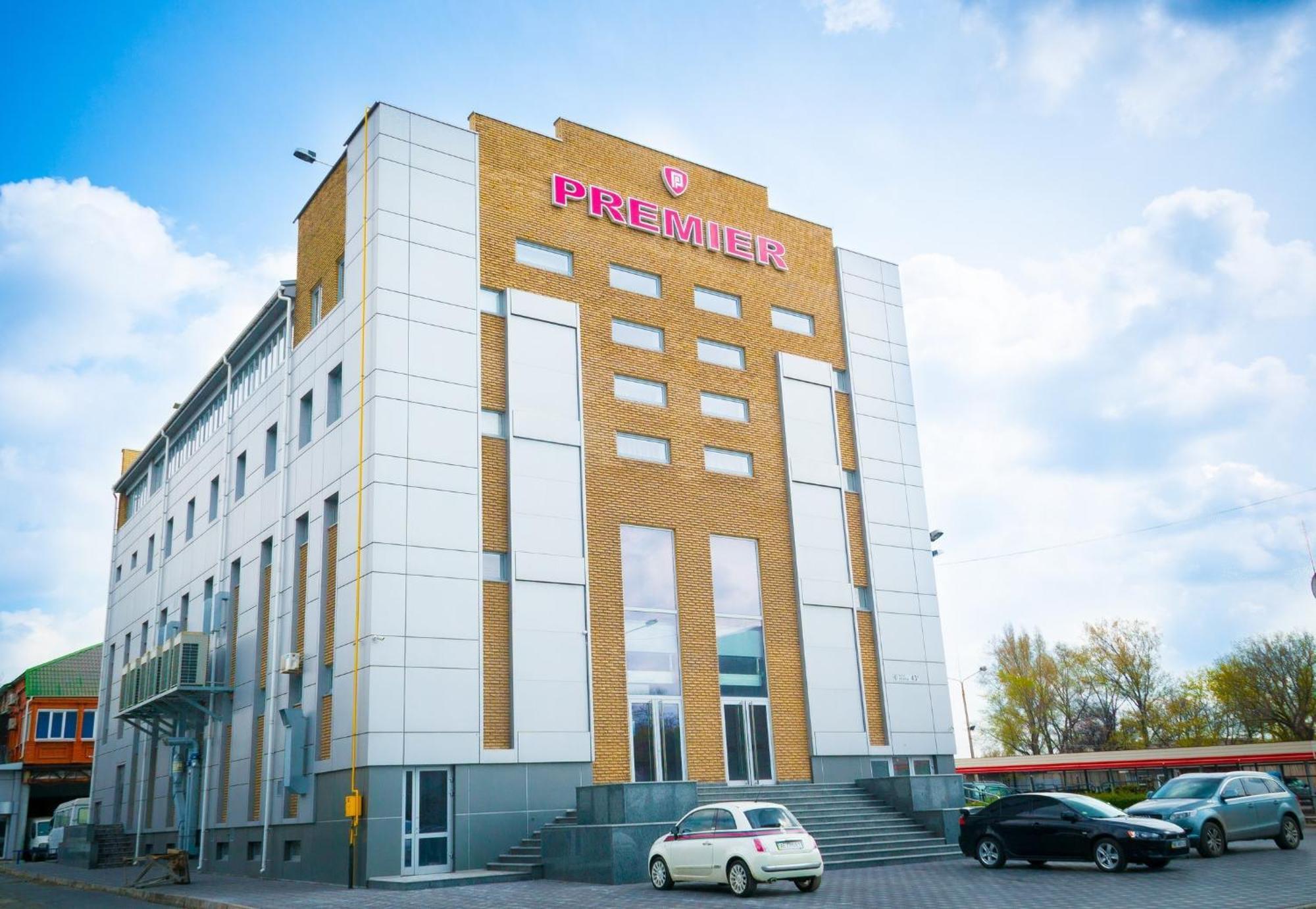 Hotel Premier Kamyanske Dış mekan fotoğraf