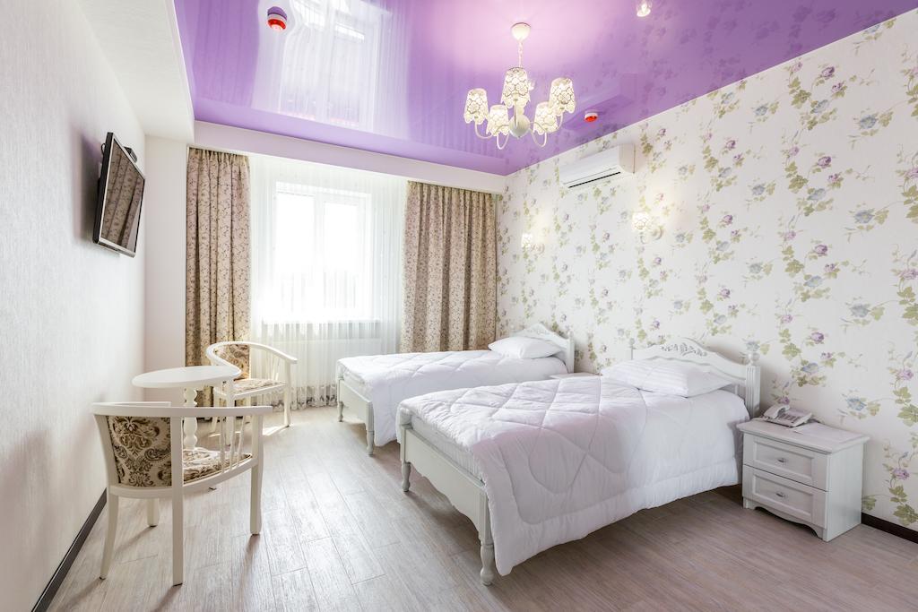 Hotel Premier Kamyanske Dış mekan fotoğraf