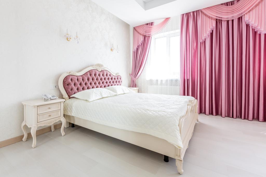 Hotel Premier Kamyanske Dış mekan fotoğraf